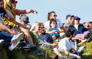 spectators-2 Spectators